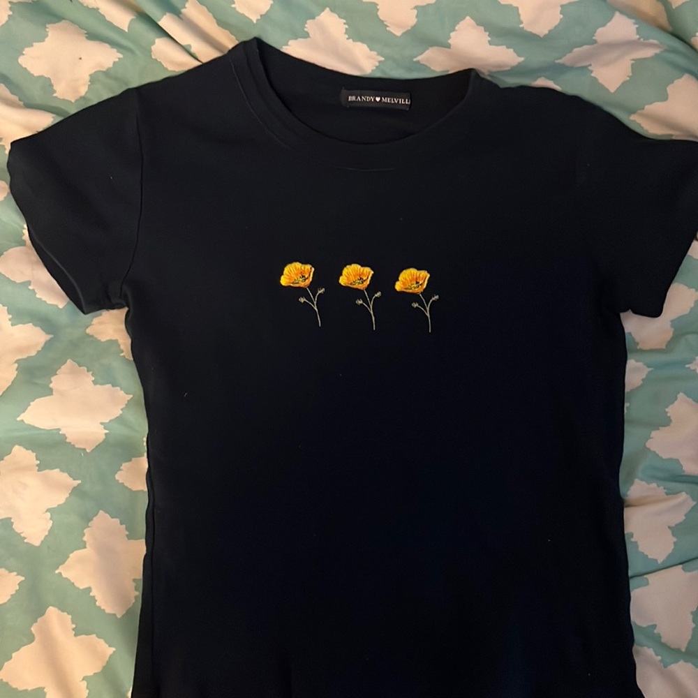 Brandy Melville shirt